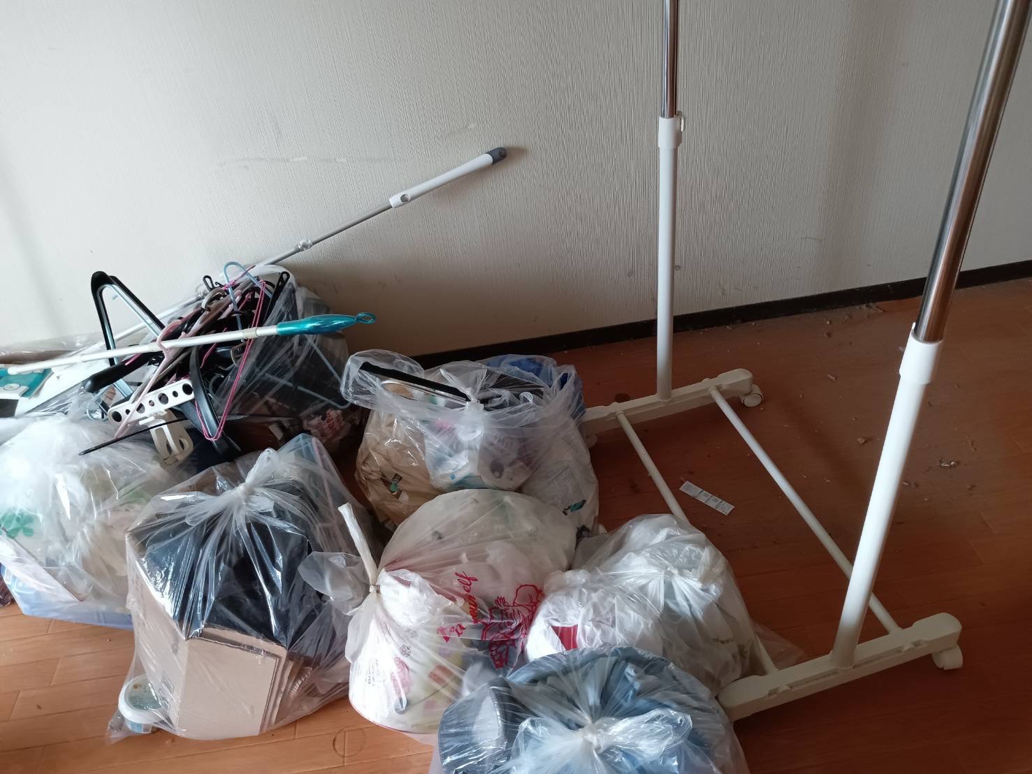 福岡県福岡市残置物撤去実績ビフォー