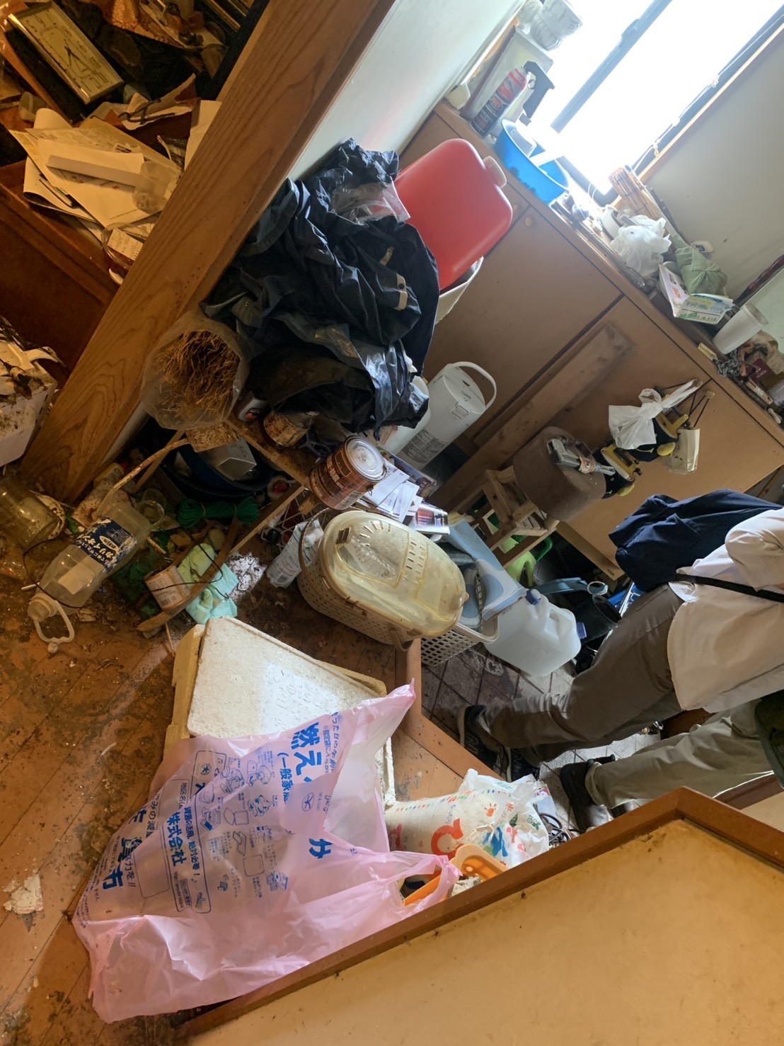 佐賀県佐賀市一軒家丸々片付け実績ビフォー